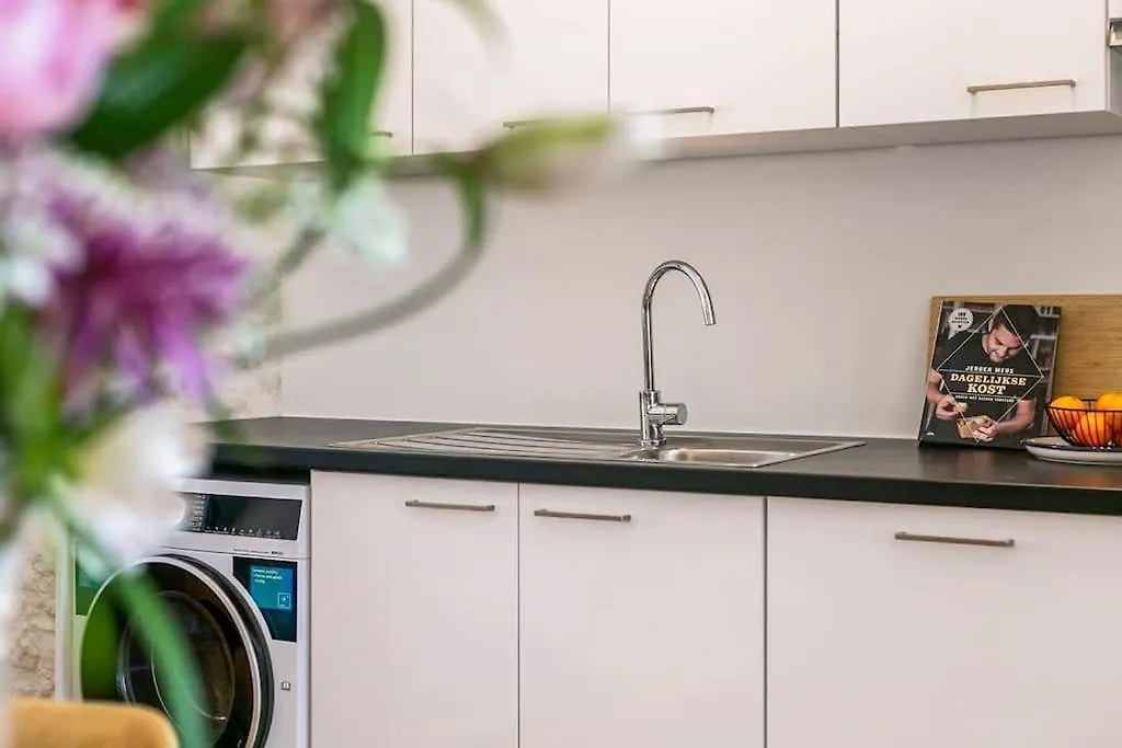 Wonderful Apartment In The Center Of アントウェルペン